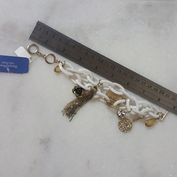 🎉🎉🎉 HOST PICK 🎉🎉🎉 Simply Vera White Charm Bracelet - Picture 8 of 8